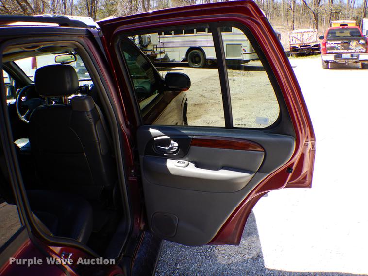 image for item DE8280 2004 GMC Envoy SLT SUV