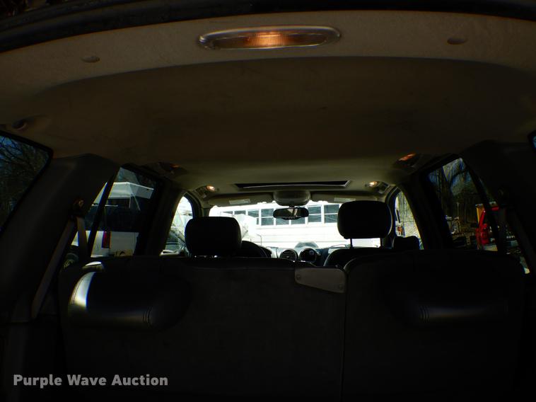 image for item DE8280 2004 GMC Envoy SLT SUV