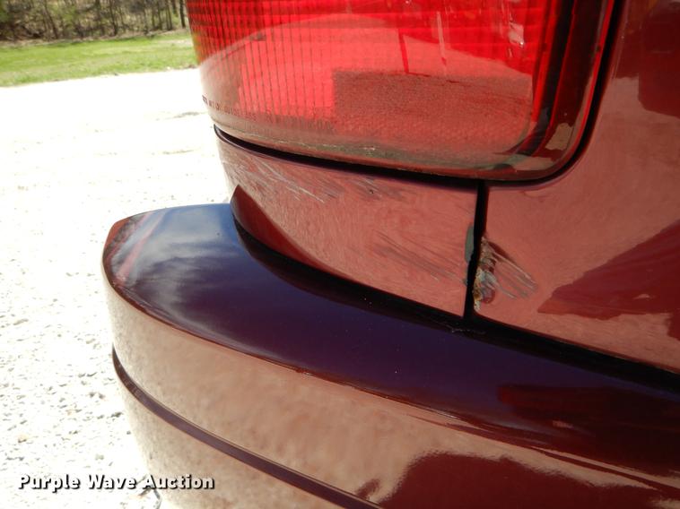 image for item DE8280 2004 GMC Envoy SLT SUV