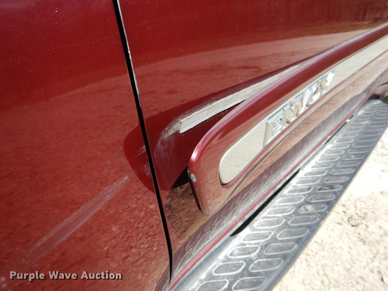 image for item DE8280 2004 GMC Envoy SLT SUV