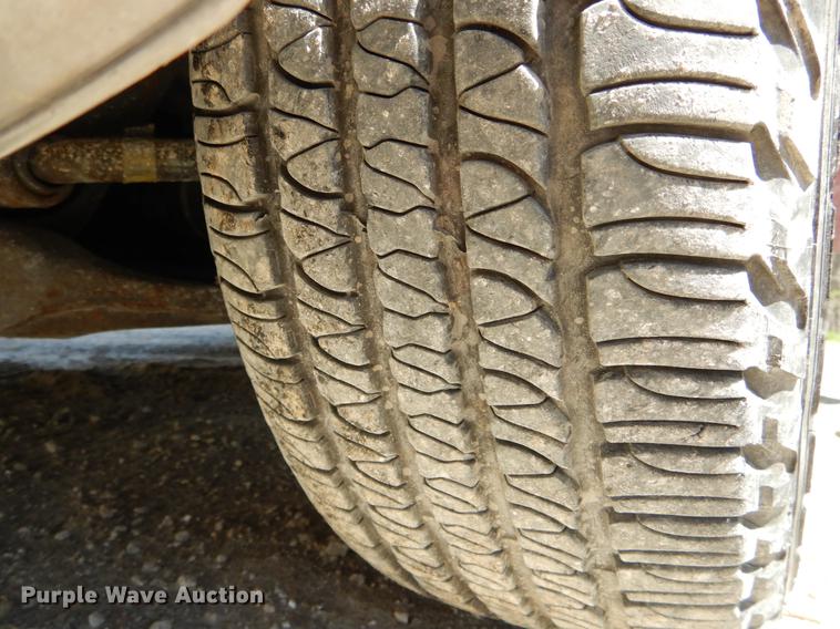 image for item DE8280 2004 GMC Envoy SLT SUV