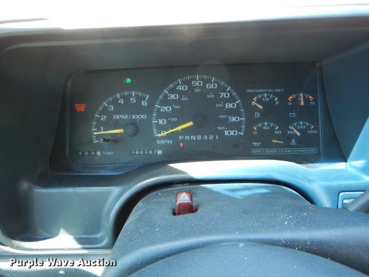 image for item DE8281 1999 Chevrolet Tahoe LT SUV