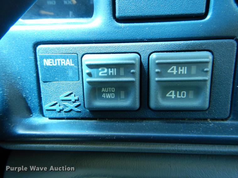 image for item DE8281 1999 Chevrolet Tahoe LT SUV