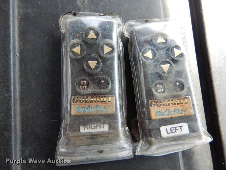 image for item DE8283 2008 Chevrolet T8500 bucket truck