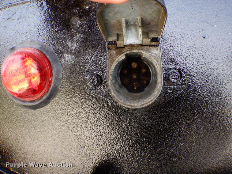 image for item DE8283 2008 Chevrolet T8500 bucket truck