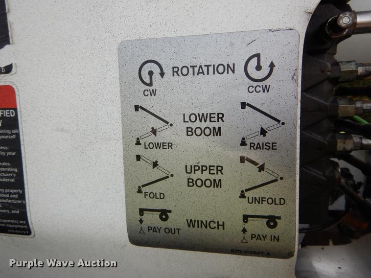 image for item DE8283 2008 Chevrolet T8500 bucket truck