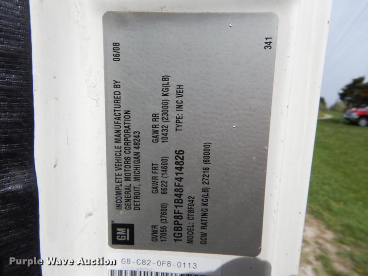 image for item DE8283 2008 Chevrolet T8500 bucket truck