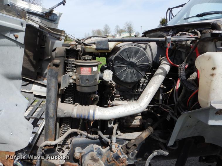 image for item DE8288 1996 Ford F800 bucket truck