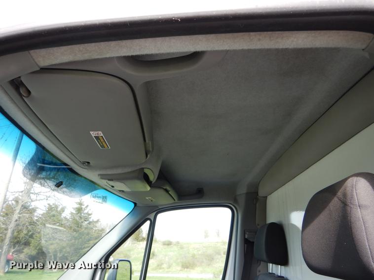 image for item DE8292 2012 Freightliner Sprinter 3500 box truck