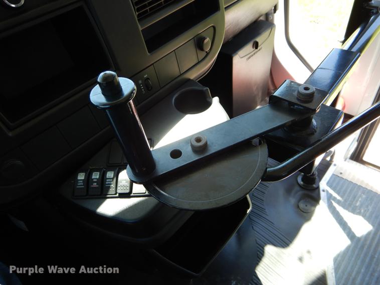 image for item DE8297 2010 Chevrolet Express G3500 school bus