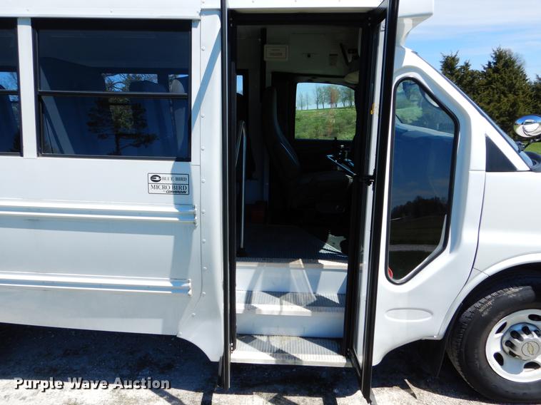 image for item DE8297 2010 Chevrolet Express G3500 school bus