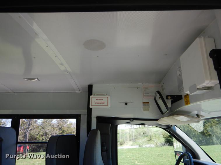 image for item DE8297 2010 Chevrolet Express G3500 school bus