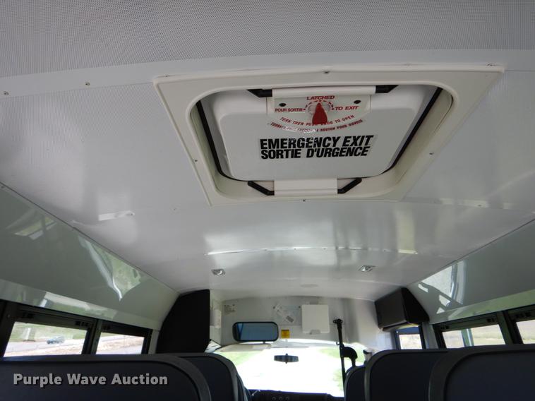 image for item DE8297 2010 Chevrolet Express G3500 school bus