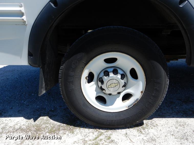 image for item DE8297 2010 Chevrolet Express G3500 school bus