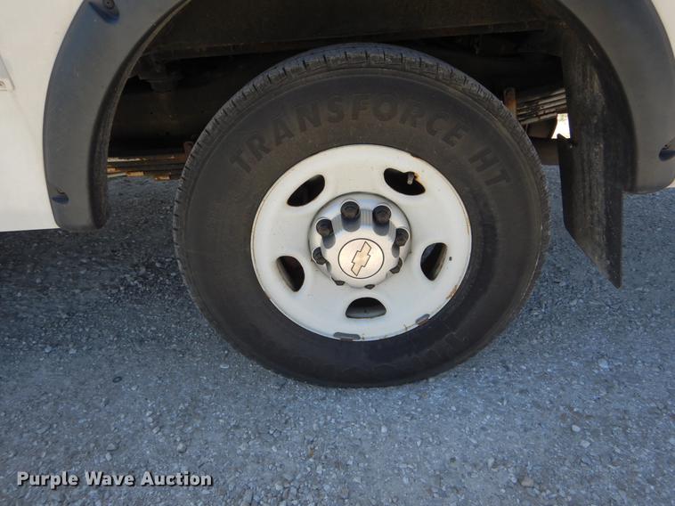 image for item DE8297 2010 Chevrolet Express G3500 school bus