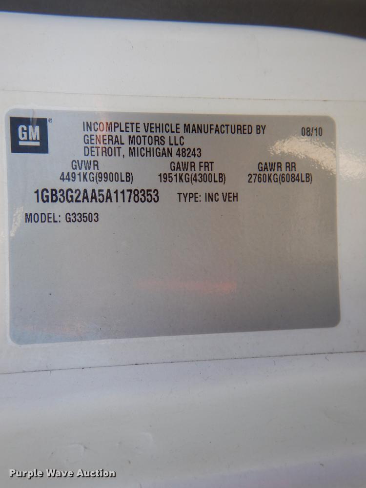 image for item DE8297 2010 Chevrolet Express G3500 school bus