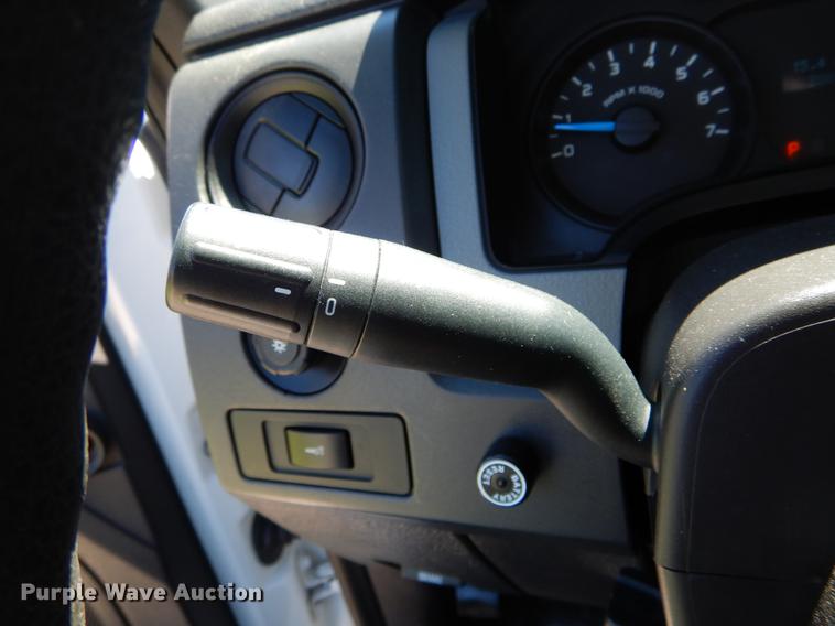 image for item DE8298 2013 Ford F150 XL pickup truck