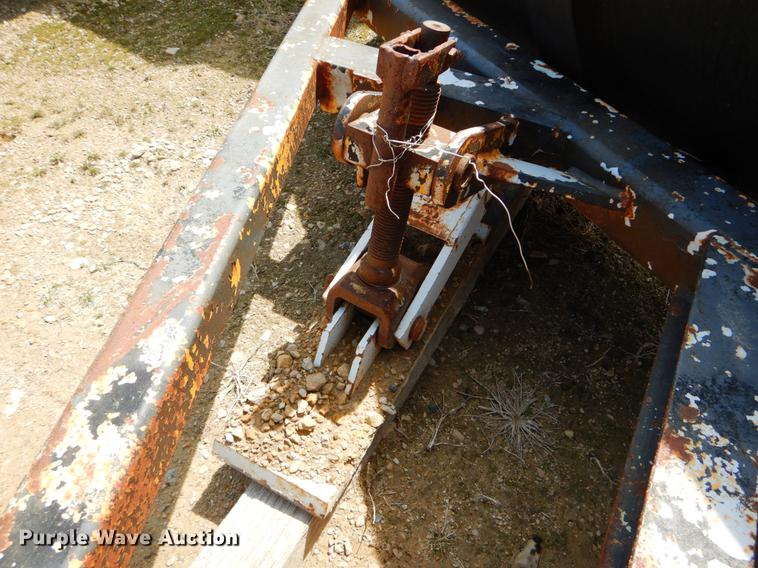 image for item DE8306 Falls 312 taper snow plow