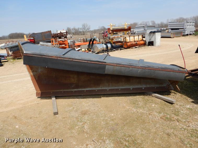 image for item DE8306 Falls 312 taper snow plow