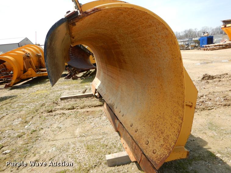 image for item DE8307 Snow plow