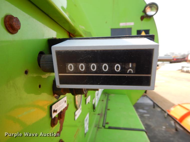 image for item DE8308 Flatbed with Sreco sewer rodder