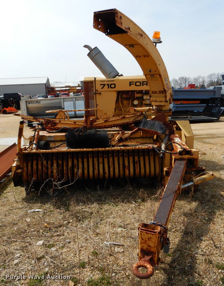 image for item DE8309 Ford 710 leaf loader