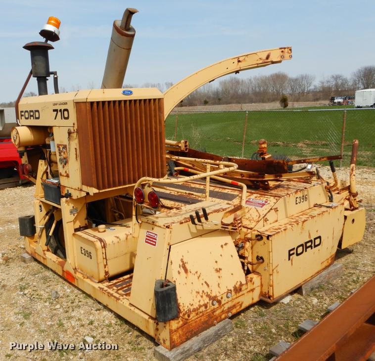 image for item DE8309 Ford 710 leaf loader