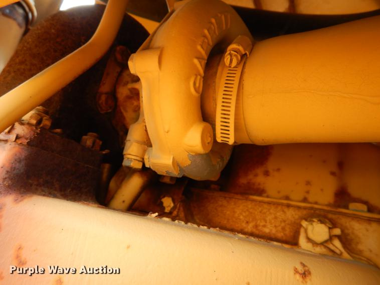 image for item DE8309 Ford 710 leaf loader