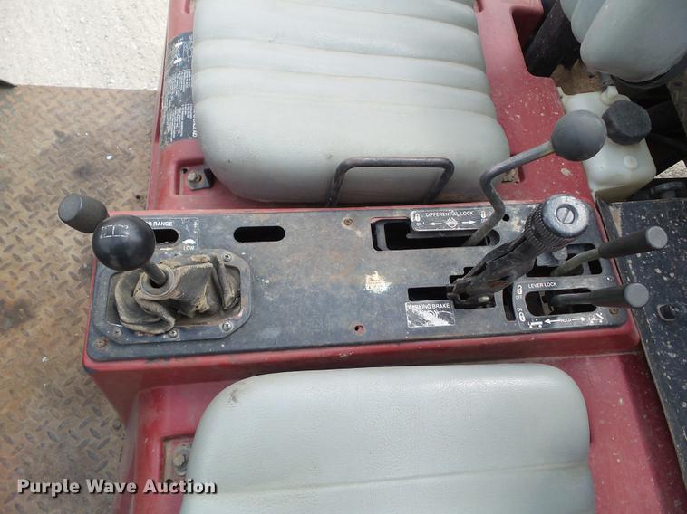 image for item DF0750 1996 Toro Workman 3200 utility vehcicle