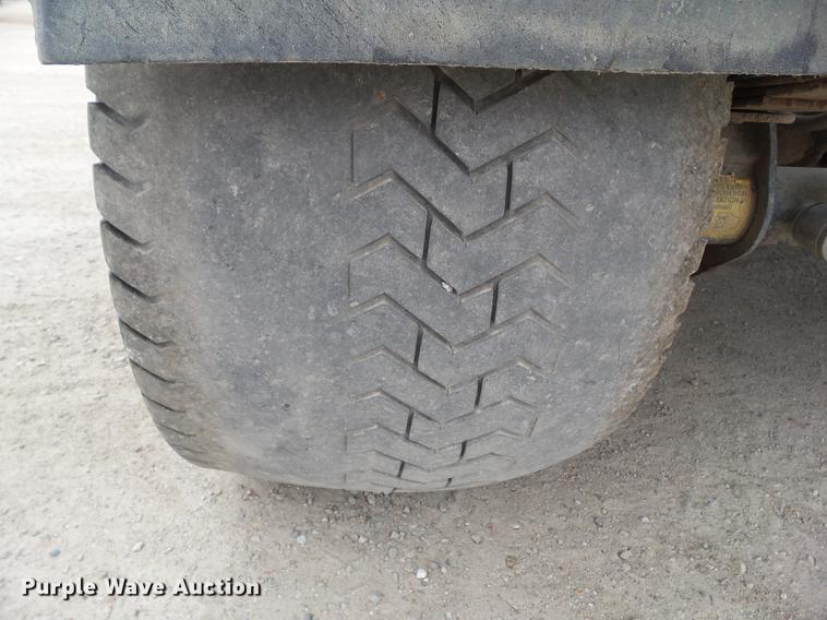 image for item DF0750 1996 Toro Workman 3200 utility vehcicle