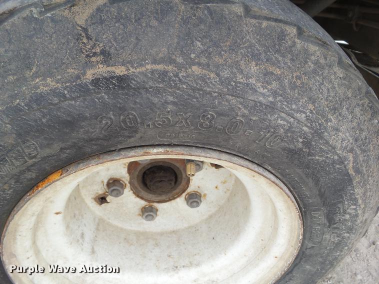 image for item DF0750 1996 Toro Workman 3200 utility vehcicle