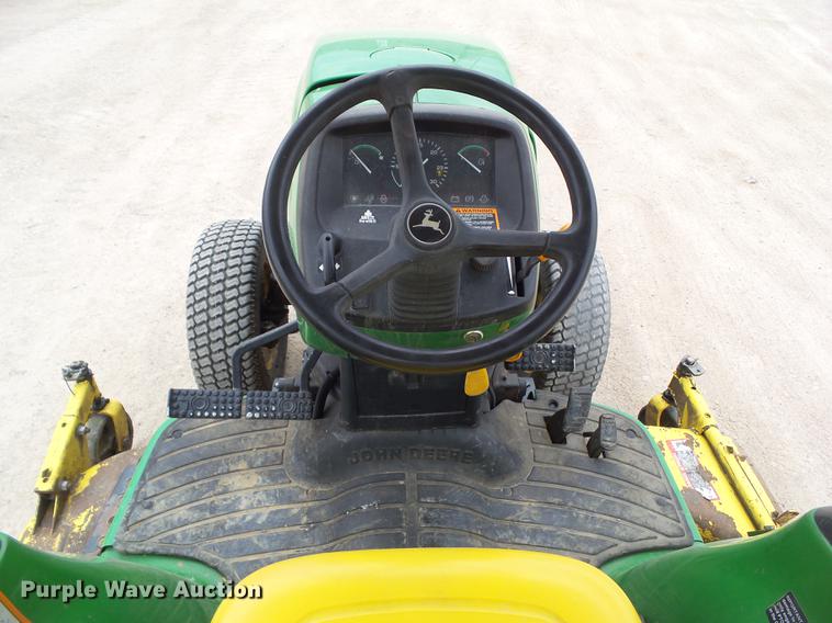 image for item DF0751 2000 John Deere 4200 tractor