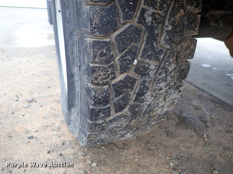 image for item DF1005 2011 Ford F150 pickup truck