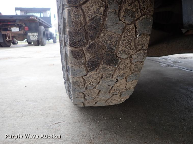 image for item DF1005 2011 Ford F150 pickup truck