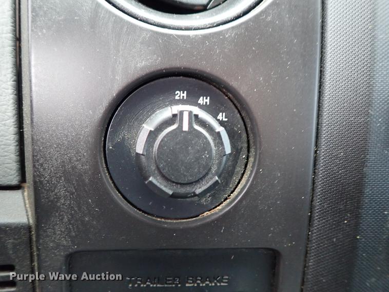 image for item DF1006 2013 Ford F150 SuperCab pickup truck