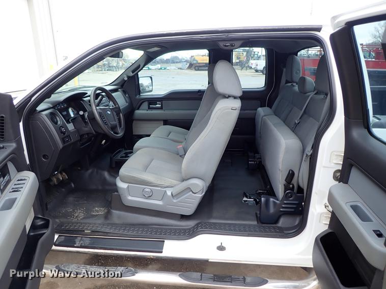 image for item DF1006 2013 Ford F150 SuperCab pickup truck