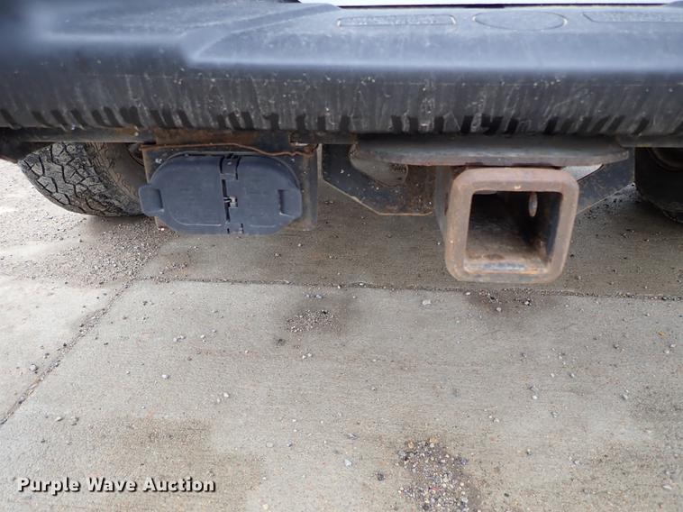 image for item DF1006 2013 Ford F150 SuperCab pickup truck