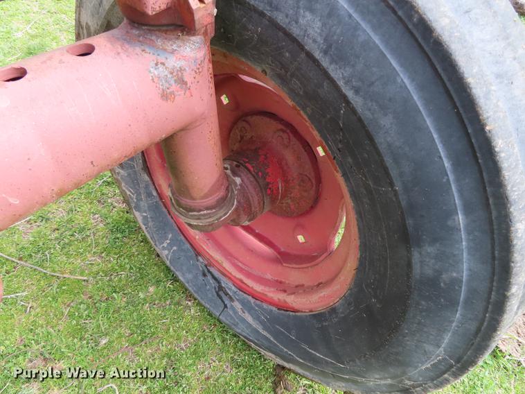 image for item DF1349 Farmall  706 tractor