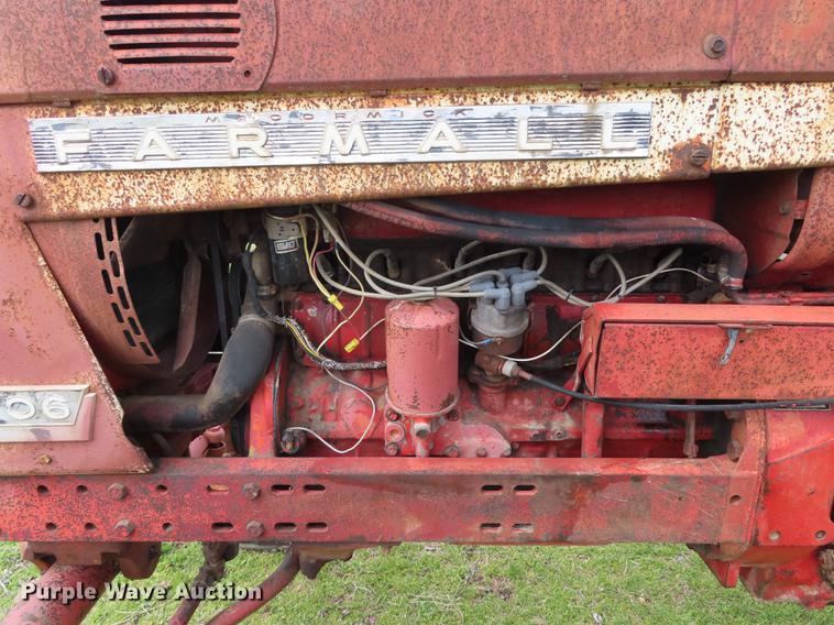 image for item DF1349 Farmall  706 tractor