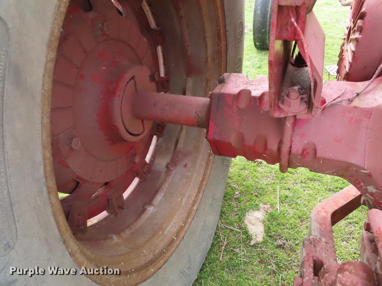 image for item DF1349 Farmall  706 tractor