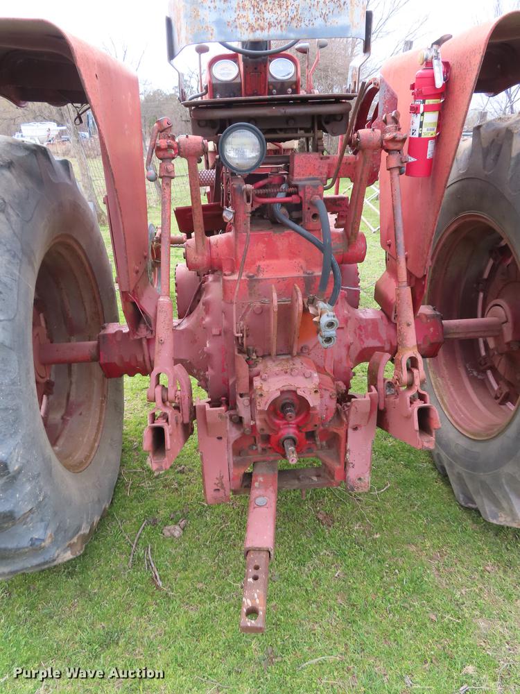 image for item DF1349 Farmall  706 tractor