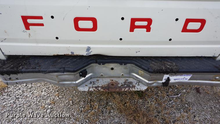 image for item DF1570 1991 Ford F250 SuperCab pickup truck