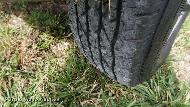 image for item DF1570 1991 Ford F250 SuperCab pickup truck