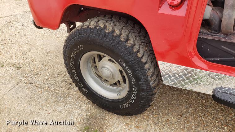 image for item DF3414 1971 Toyota Land Cruiser SUV