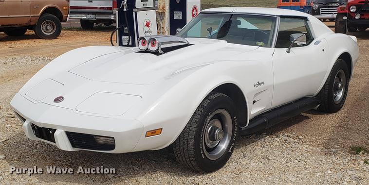 image for item DF3415 1975 Chevrolet Corvette