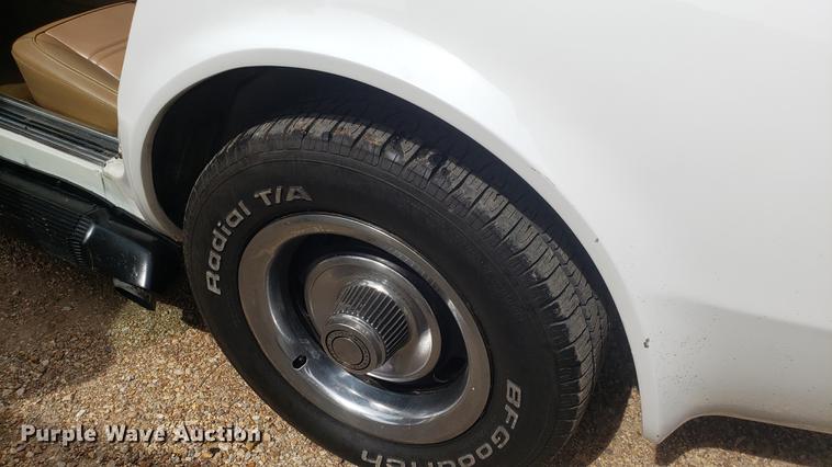 image for item DF3415 1975 Chevrolet Corvette