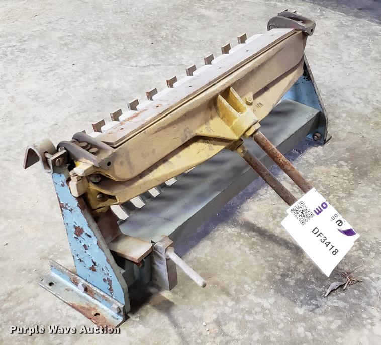 image for item DF3418 Cleat bender