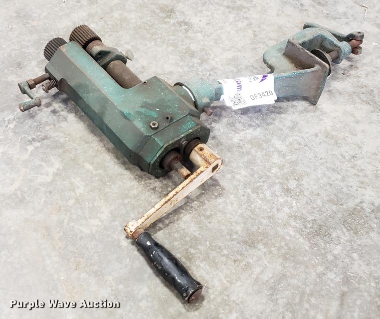 image for item DF3420 Duct work crimper