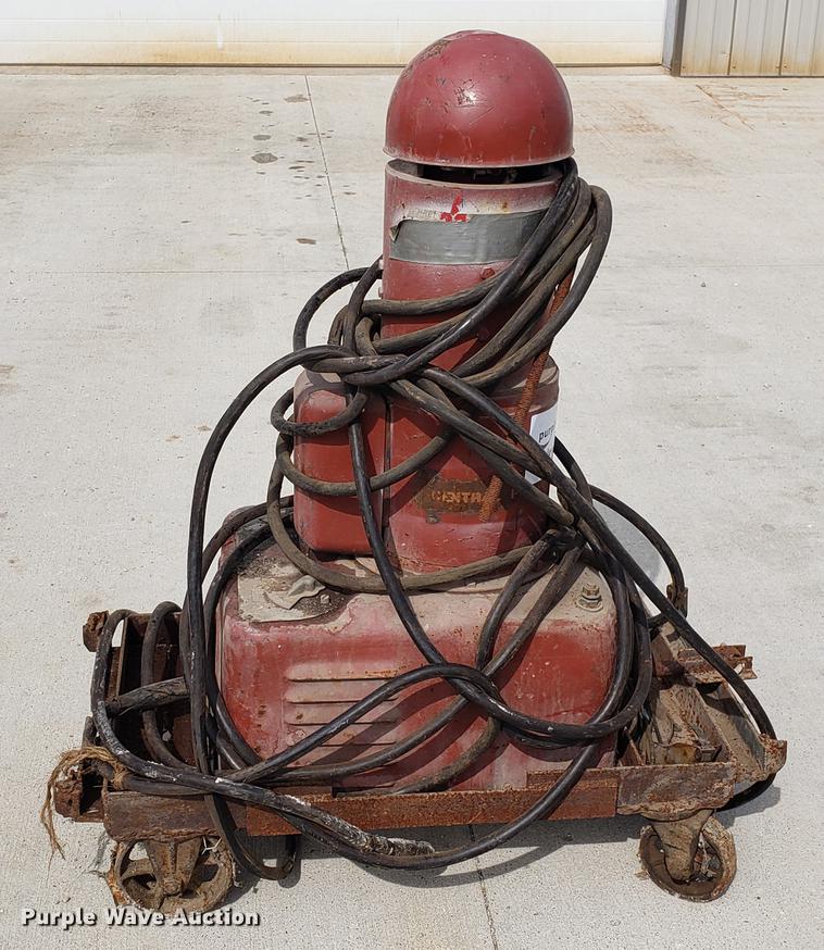 image for item DF3426 Lincoln welder