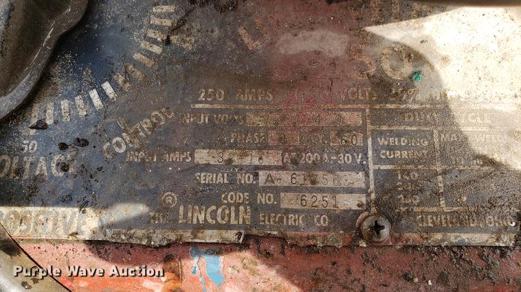 image for item DF3426 Lincoln welder